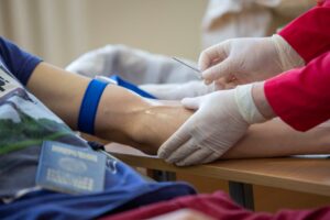 Bluthochdruck ab 60 natürlich senken – Was wirklich wirkt